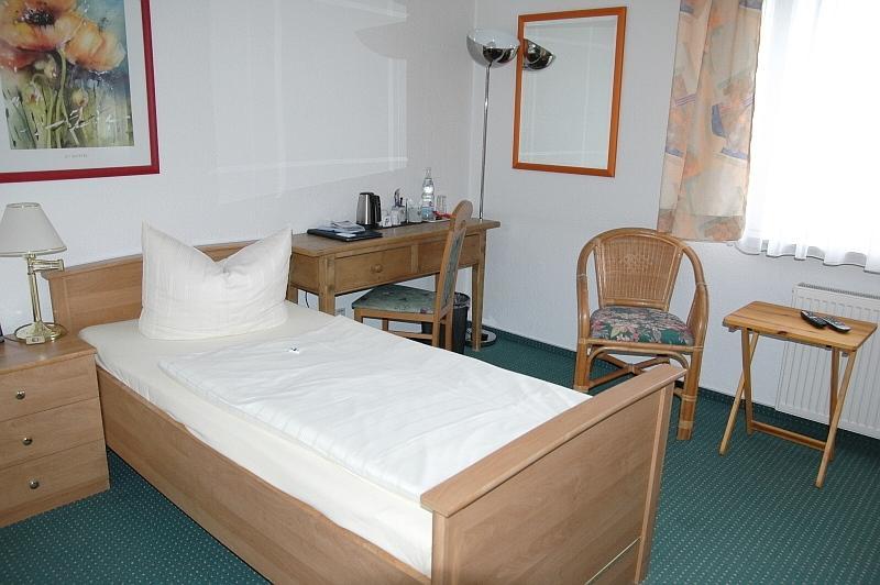 Aalto Hotel Langenhagen  Bagian luar foto